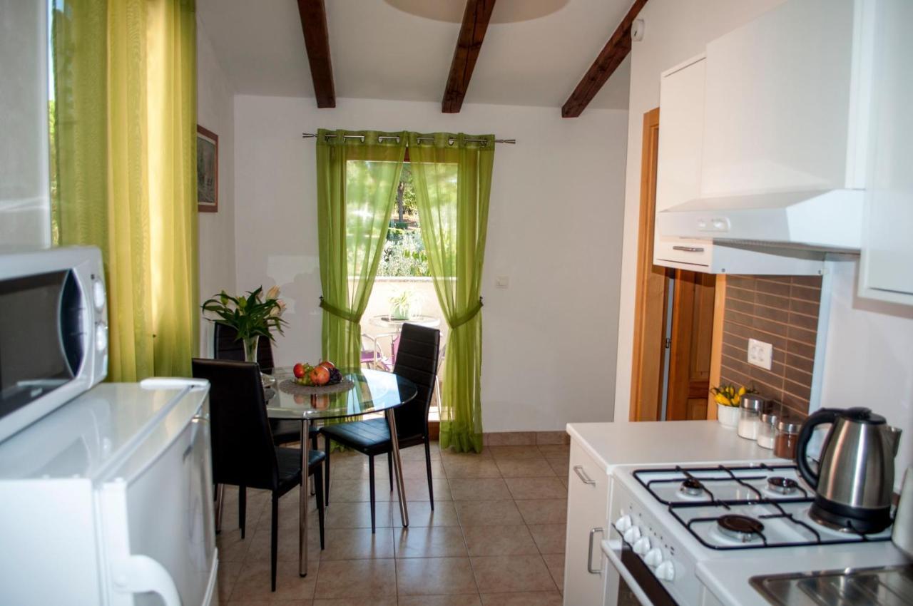 Apartment Rosa 2 Rovigno Esterno foto
